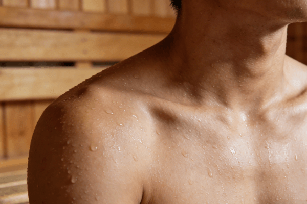 Burn Calories Sauna Person sitting in sauna questioning calorie burn effectiveness