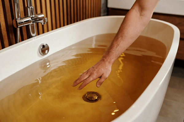 Should You Bath should you take hot bath with cold, decision making about hot bath when having a cold